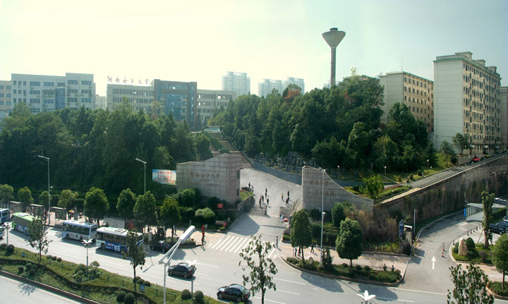 为什么湖南女子学院选择湖南美景创意制作学校标识系统？