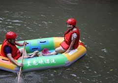 美景创意—皇龙峡森林公园漂流